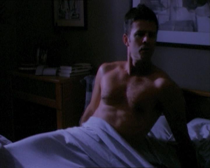 Charmed-Online_dot_net-1x02IveGotYouUnderMySkin0187.jpg Charmed-Online_dot_net-1x02IveGotYouUnderMySkin0187.jpg