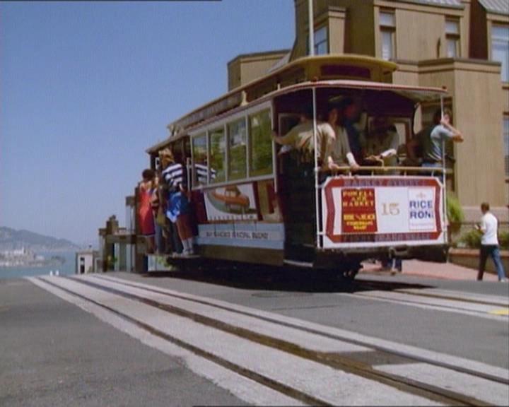 Charmed-Online_dot_net-1x02IveGotYouUnderMySkin0254.jpg Charmed-Online_dot_net-1x02IveGotYouUnderMySkin0254.jpg