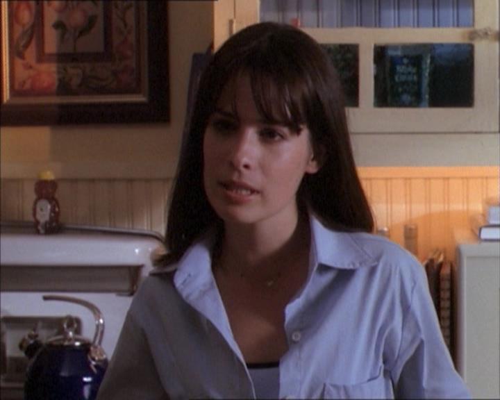 Charmed-Online_dot_net-1x02IveGotYouUnderMySkin0326.jpg Charmed-Online_dot_net-1x02IveGotYouUnderMySkin0326.jpg