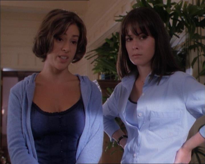 Charmed-Online_dot_net-1x02IveGotYouUnderMySkin0382.jpg Charmed-Online_dot_net-1x02IveGotYouUnderMySkin0382.jpg
