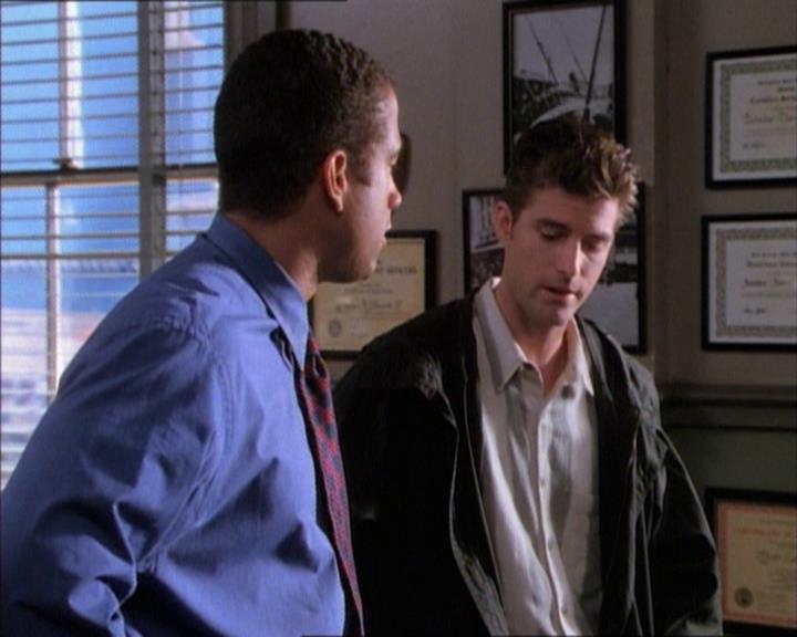 Charmed-Online_dot_net-1x02IveGotYouUnderMySkin0436.jpg Charmed-Online_dot_net-1x02IveGotYouUnderMySkin0436.jpg