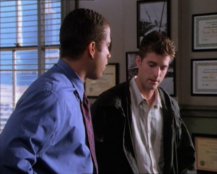 Charmed-Online_dot_net-1x02IveGotYouUnderMySkin0437.jpg Charmed-Online_dot_net-1x02IveGotYouUnderMySkin0437.jpg