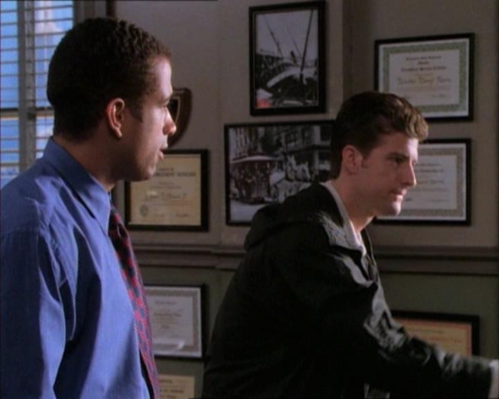 Charmed-Online_dot_net-1x02IveGotYouUnderMySkin0451.jpg Charmed-Online_dot_net-1x02IveGotYouUnderMySkin0451.jpg