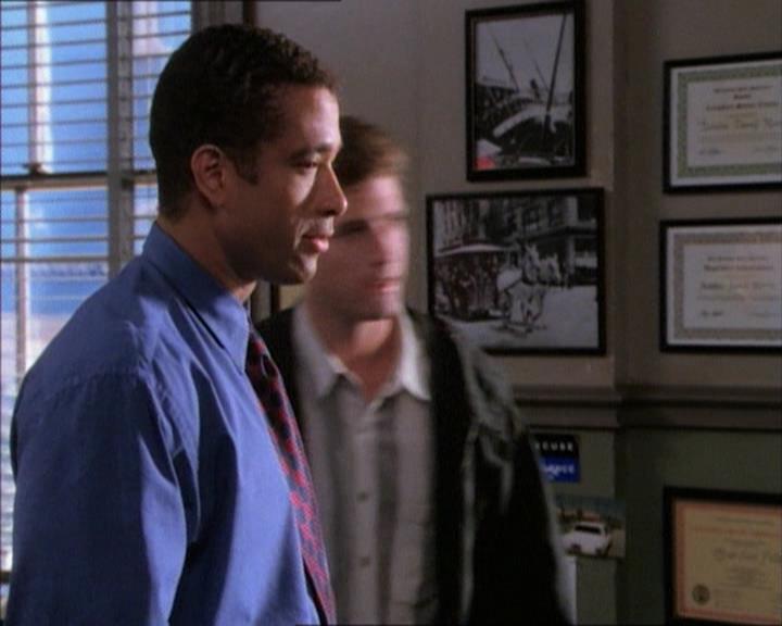 Charmed-Online_dot_net-1x02IveGotYouUnderMySkin0453.jpg Charmed-Online_dot_net-1x02IveGotYouUnderMySkin0453.jpg