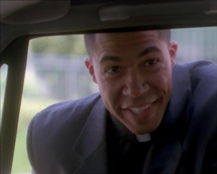 Charmed-Online_dot_net-1x02IveGotYouUnderMySkin0522.jpg Charmed-Online_dot_net-1x02IveGotYouUnderMySkin0522.jpg