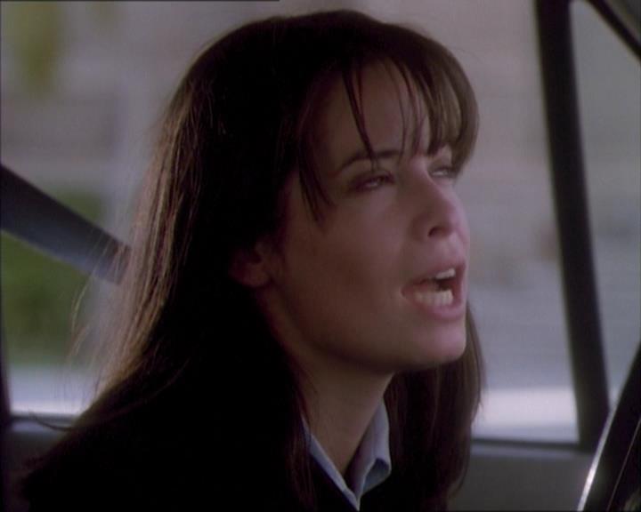 Charmed-Online_dot_net-1x02IveGotYouUnderMySkin0527.jpg Charmed-Online_dot_net-1x02IveGotYouUnderMySkin0527.jpg