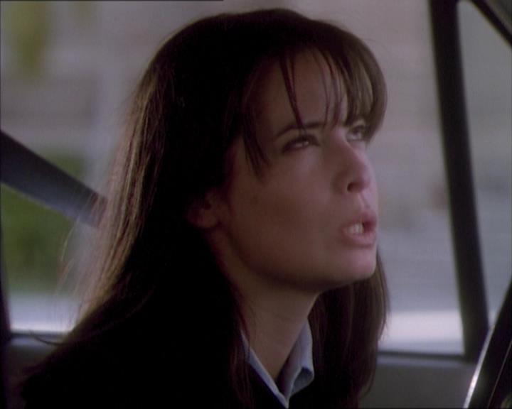 Charmed-Online_dot_net-1x02IveGotYouUnderMySkin0528.jpg Charmed-Online_dot_net-1x02IveGotYouUnderMySkin0528.jpg