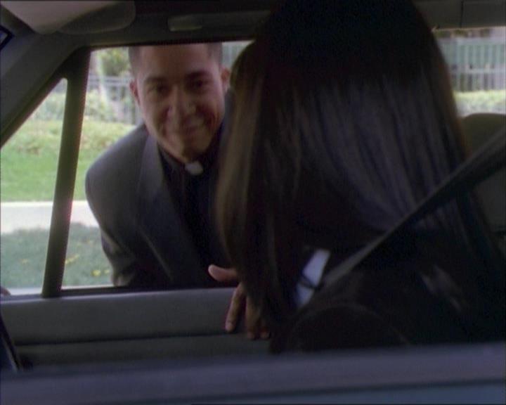 Charmed-Online_dot_net-1x02IveGotYouUnderMySkin0542.jpg Charmed-Online_dot_net-1x02IveGotYouUnderMySkin0542.jpg