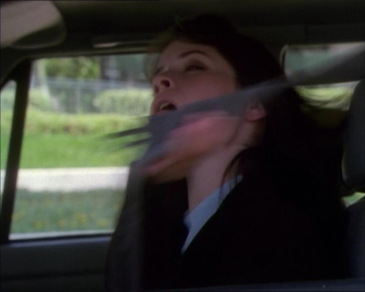 Charmed-Online_dot_net-1x02IveGotYouUnderMySkin0553.jpg Charmed-Online_dot_net-1x02IveGotYouUnderMySkin0553.jpg