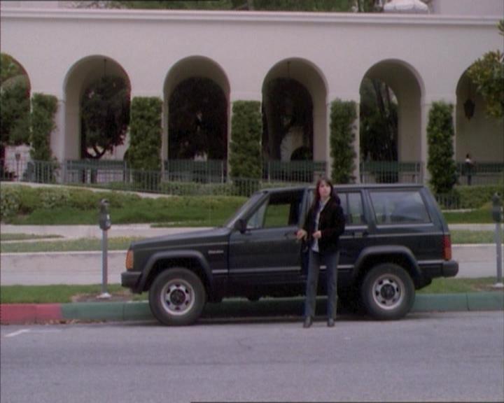 Charmed-Online_dot_net-1x02IveGotYouUnderMySkin0557.jpg Charmed-Online_dot_net-1x02IveGotYouUnderMySkin0557.jpg