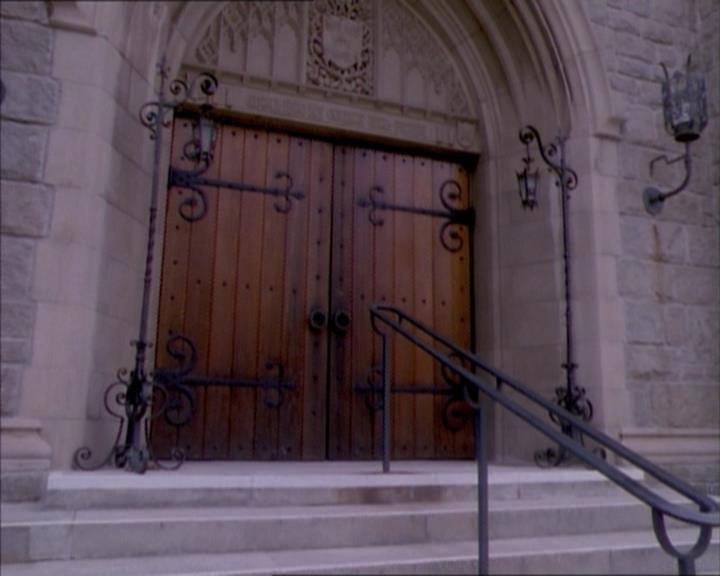 Charmed-Online_dot_net-1x02IveGotYouUnderMySkin0570.jpg Charmed-Online_dot_net-1x02IveGotYouUnderMySkin0570.jpg