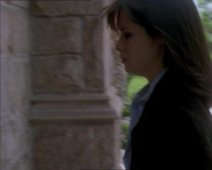 Charmed-Online_dot_net-1x02IveGotYouUnderMySkin0576.jpg Charmed-Online_dot_net-1x02IveGotYouUnderMySkin0576.jpg