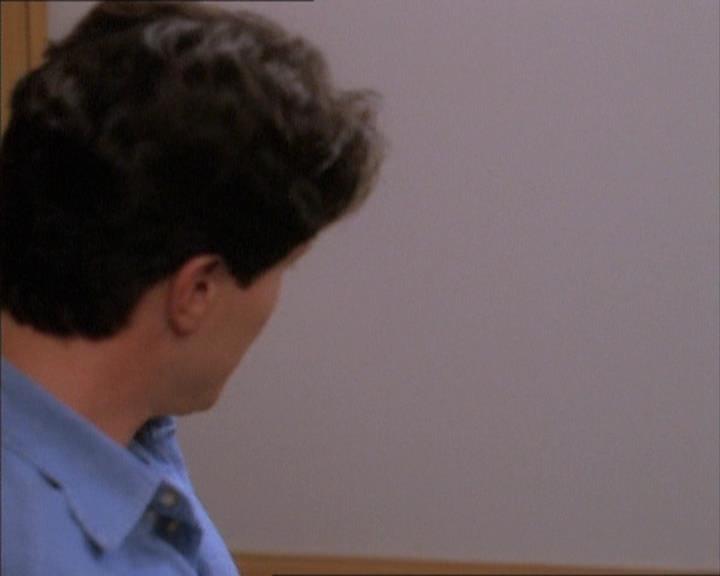 Charmed-Online_dot_net-1x02IveGotYouUnderMySkin0605.jpg Charmed-Online_dot_net-1x02IveGotYouUnderMySkin0605.jpg