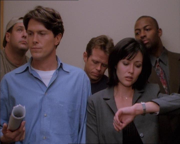 Charmed-Online_dot_net-1x02IveGotYouUnderMySkin0613.jpg Charmed-Online_dot_net-1x02IveGotYouUnderMySkin0613.jpg