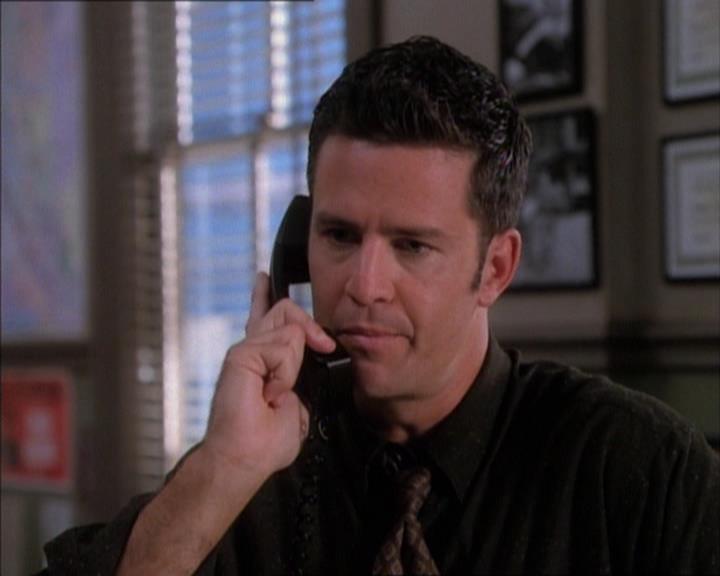 Charmed-Online_dot_net-1x02IveGotYouUnderMySkin0628.jpg Charmed-Online_dot_net-1x02IveGotYouUnderMySkin0628.jpg