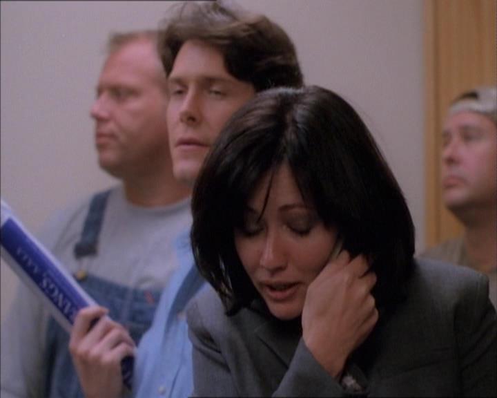 Charmed-Online_dot_net-1x02IveGotYouUnderMySkin0654.jpg Charmed-Online_dot_net-1x02IveGotYouUnderMySkin0654.jpg