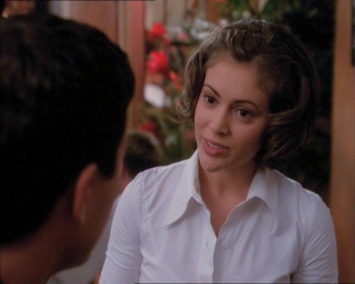 Charmed-Online_dot_net-1x02IveGotYouUnderMySkin0723.jpg Charmed-Online_dot_net-1x02IveGotYouUnderMySkin0723.jpg