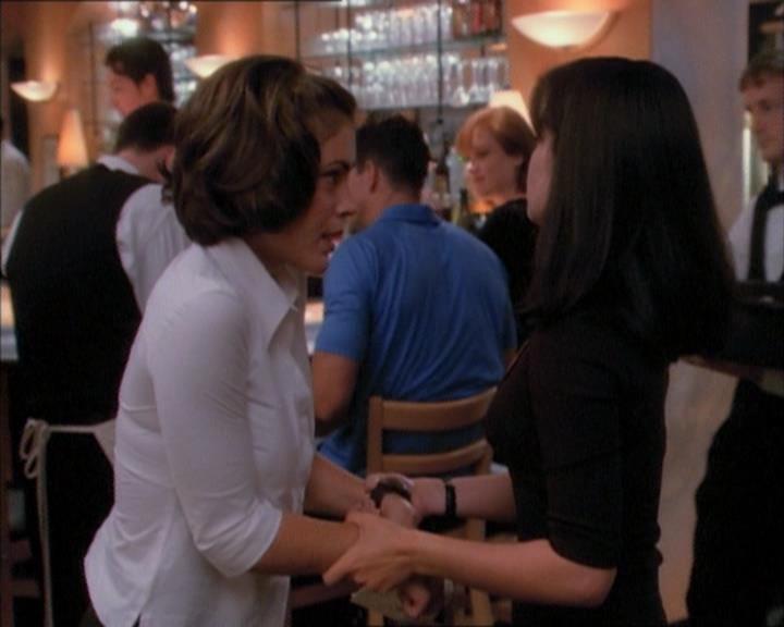 Charmed-Online_dot_net-1x02IveGotYouUnderMySkin0765.jpg Charmed-Online_dot_net-1x02IveGotYouUnderMySkin0765.jpg