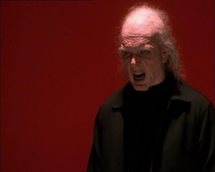 Charmed-Online_dot_net-1x02IveGotYouUnderMySkin0837.jpg Charmed-Online_dot_net-1x02IveGotYouUnderMySkin0837.jpg