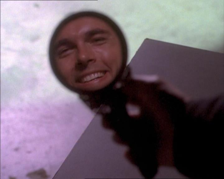 Charmed-Online_dot_net-1x02IveGotYouUnderMySkin0862.jpg Charmed-Online_dot_net-1x02IveGotYouUnderMySkin0862.jpg