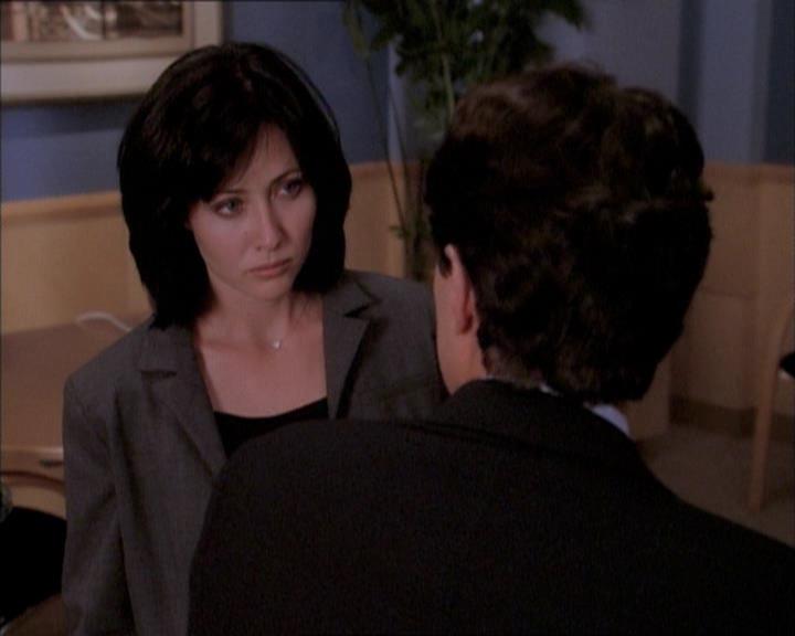 Charmed-Online_dot_net-1x02IveGotYouUnderMySkin0933.jpg Charmed-Online_dot_net-1x02IveGotYouUnderMySkin0933.jpg