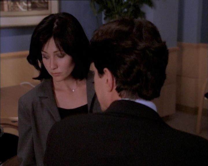 Charmed-Online_dot_net-1x02IveGotYouUnderMySkin0935.jpg Charmed-Online_dot_net-1x02IveGotYouUnderMySkin0935.jpg