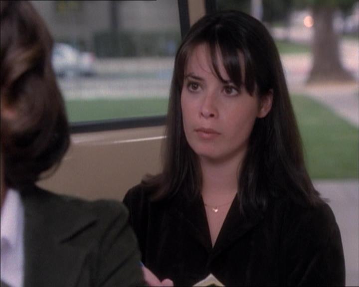 Charmed-Online_dot_net-1x02IveGotYouUnderMySkin1031.jpg Charmed-Online_dot_net-1x02IveGotYouUnderMySkin1031.jpg