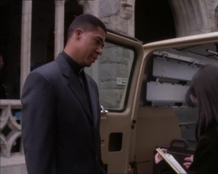 Charmed-Online_dot_net-1x02IveGotYouUnderMySkin1041.jpg Charmed-Online_dot_net-1x02IveGotYouUnderMySkin1041.jpg