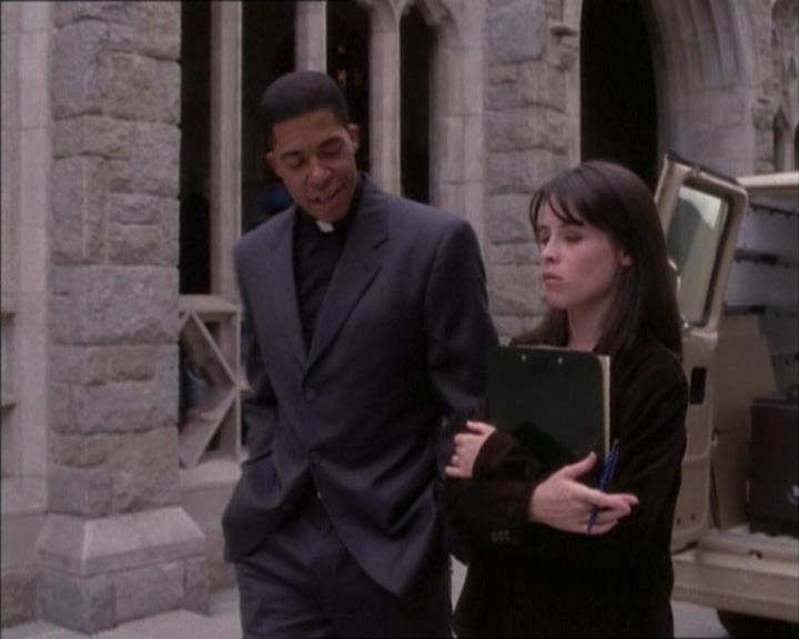 Charmed-Online_dot_net-1x02IveGotYouUnderMySkin1075.jpg Charmed-Online_dot_net-1x02IveGotYouUnderMySkin1075.jpg