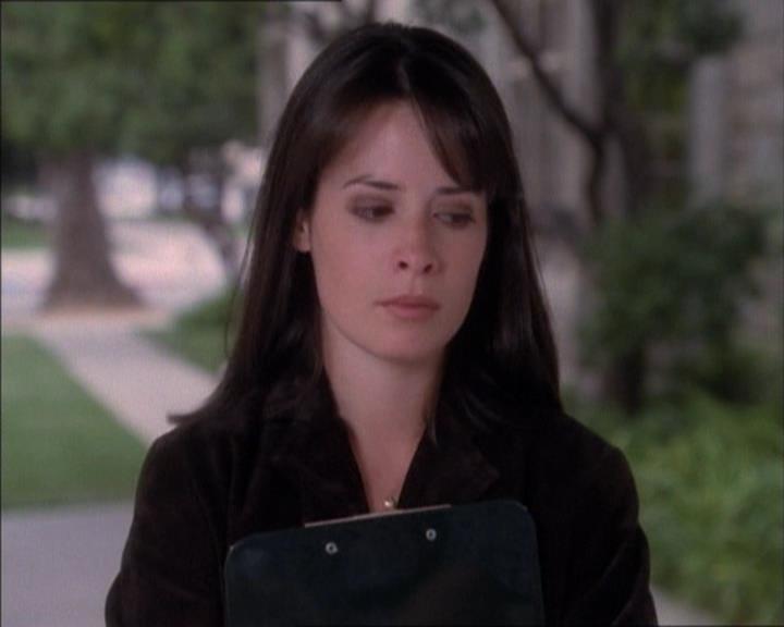 Charmed-Online_dot_net-1x02IveGotYouUnderMySkin1091.jpg Charmed-Online_dot_net-1x02IveGotYouUnderMySkin1091.jpg