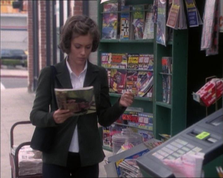 Charmed-Online_dot_net-1x02IveGotYouUnderMySkin1093.jpg Charmed-Online_dot_net-1x02IveGotYouUnderMySkin1093.jpg