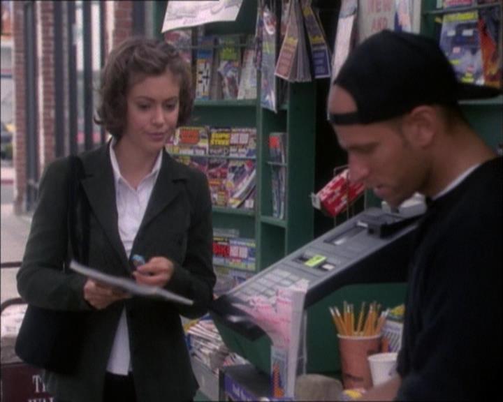 Charmed-Online_dot_net-1x02IveGotYouUnderMySkin1095.jpg Charmed-Online_dot_net-1x02IveGotYouUnderMySkin1095.jpg