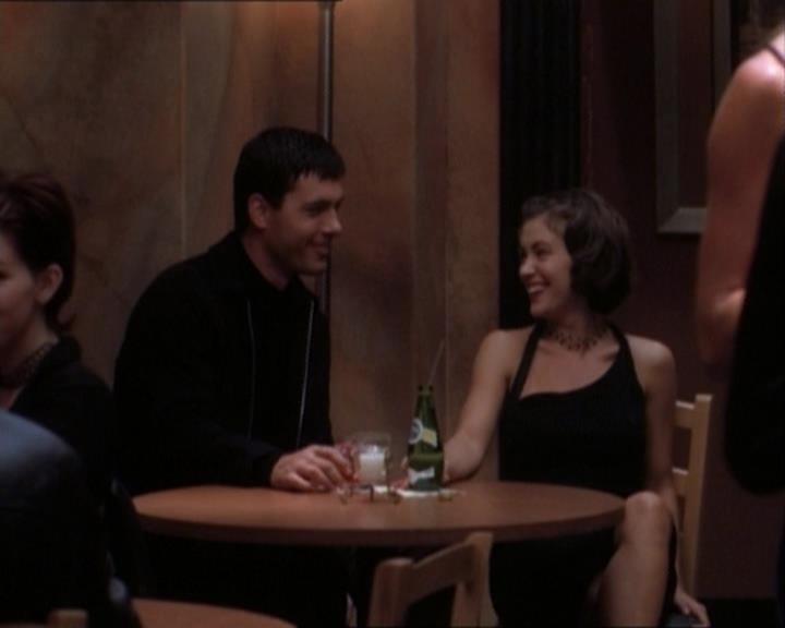 Charmed-Online_dot_net-1x02IveGotYouUnderMySkin1260.jpg Charmed-Online_dot_net-1x02IveGotYouUnderMySkin1260.jpg