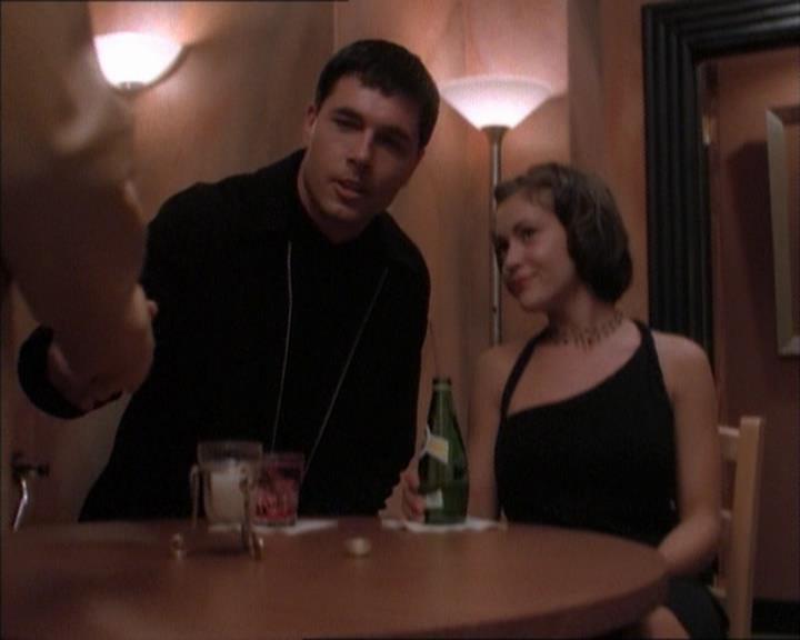 Charmed-Online_dot_net-1x02IveGotYouUnderMySkin1275.jpg Charmed-Online_dot_net-1x02IveGotYouUnderMySkin1275.jpg