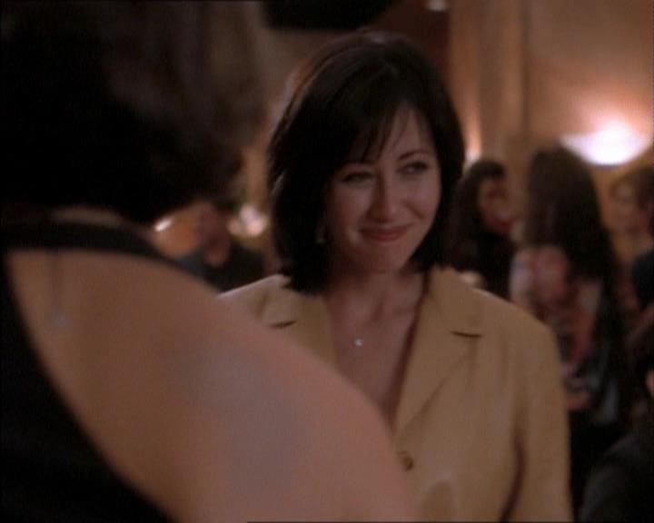 Charmed-Online_dot_net-1x02IveGotYouUnderMySkin1287.jpg Charmed-Online_dot_net-1x02IveGotYouUnderMySkin1287.jpg