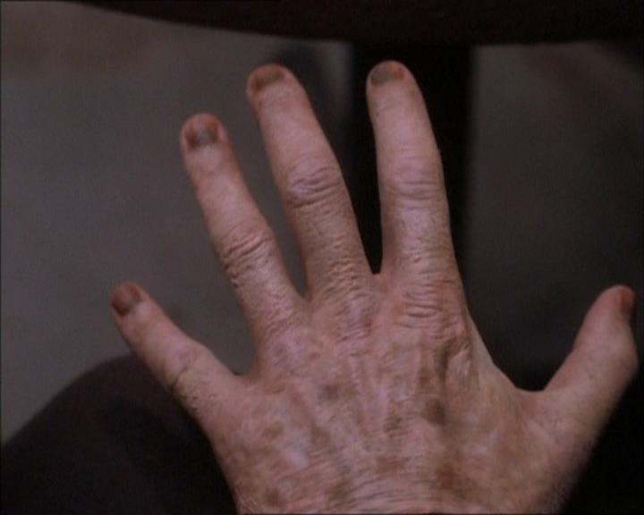 Charmed-Online_dot_net-1x02IveGotYouUnderMySkin1291.jpg Charmed-Online_dot_net-1x02IveGotYouUnderMySkin1291.jpg