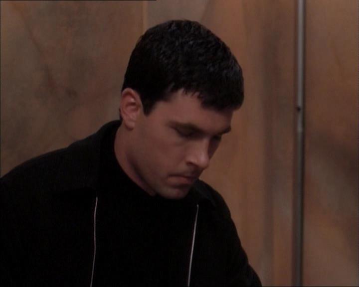 Charmed-Online_dot_net-1x02IveGotYouUnderMySkin1293.jpg Charmed-Online_dot_net-1x02IveGotYouUnderMySkin1293.jpg