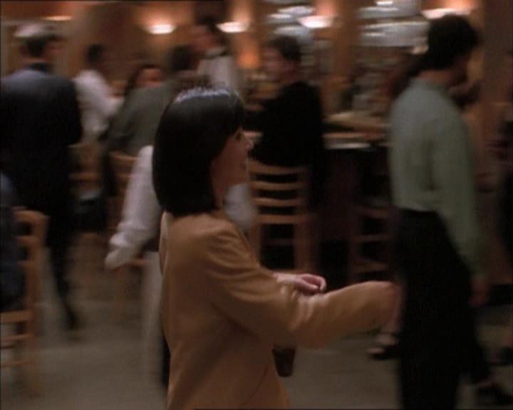 Charmed-Online_dot_net-1x02IveGotYouUnderMySkin1375.jpg Charmed-Online_dot_net-1x02IveGotYouUnderMySkin1375.jpg