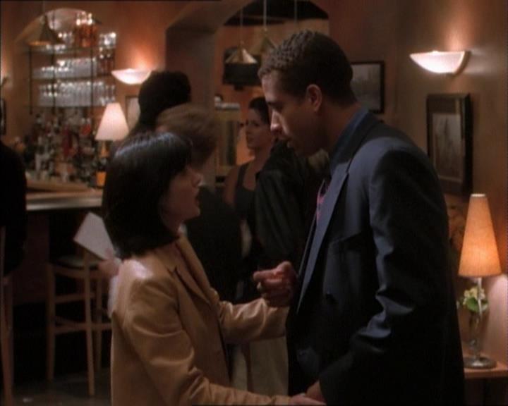 Charmed-Online_dot_net-1x02IveGotYouUnderMySkin1378.jpg Charmed-Online_dot_net-1x02IveGotYouUnderMySkin1378.jpg