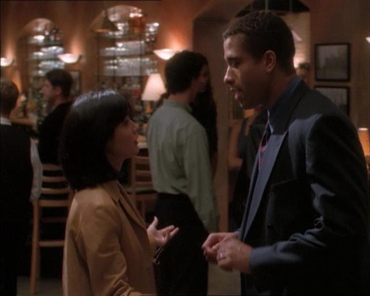 Charmed-Online_dot_net-1x02IveGotYouUnderMySkin1379.jpg Charmed-Online_dot_net-1x02IveGotYouUnderMySkin1379.jpg