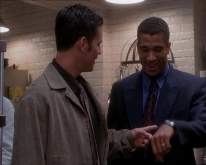 Charmed-Online_dot_net-1x02IveGotYouUnderMySkin1392.jpg Charmed-Online_dot_net-1x02IveGotYouUnderMySkin1392.jpg