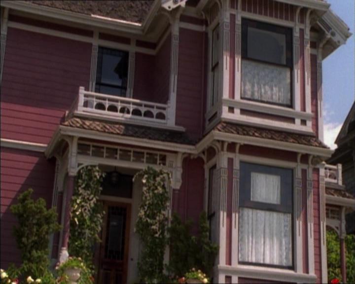 Charmed-Online_dot_net-1x02IveGotYouUnderMySkin1419.jpg Charmed-Online_dot_net-1x02IveGotYouUnderMySkin1419.jpg