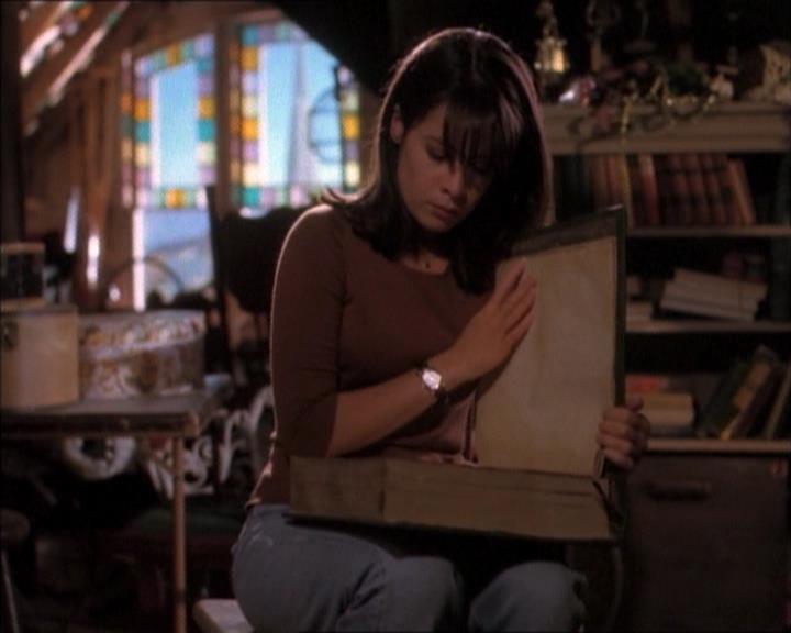 Charmed-Online_dot_net-1x02IveGotYouUnderMySkin1426.jpg Charmed-Online_dot_net-1x02IveGotYouUnderMySkin1426.jpg