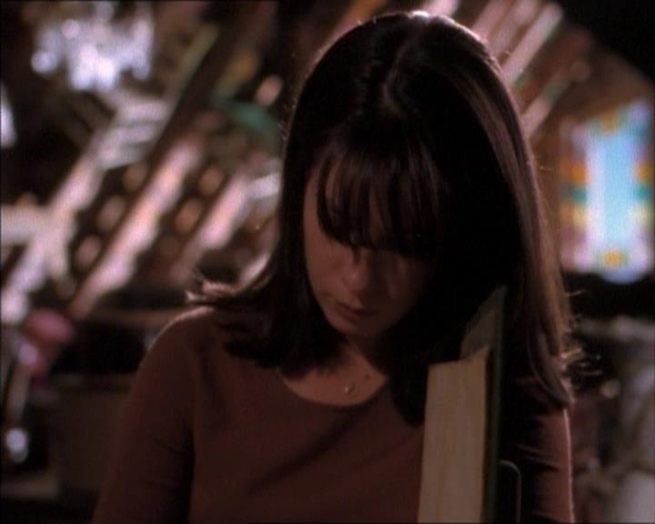 Charmed-Online_dot_net-1x02IveGotYouUnderMySkin1433.jpg Charmed-Online_dot_net-1x02IveGotYouUnderMySkin1433.jpg