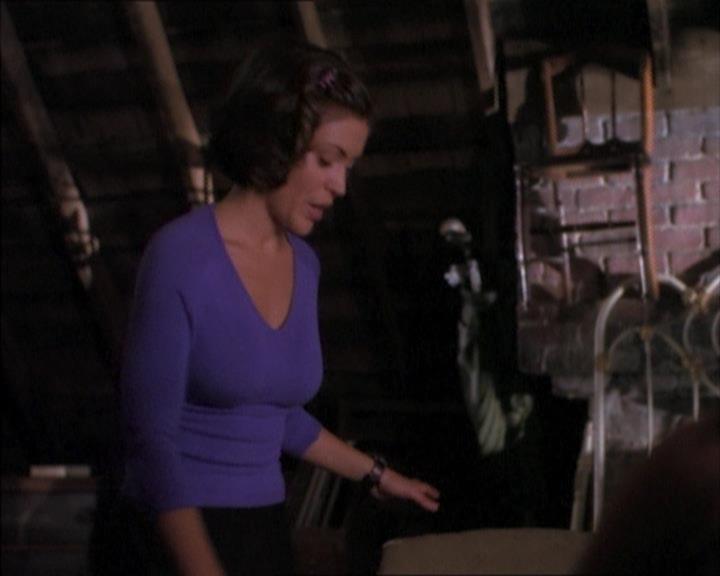 Charmed-Online_dot_net-1x02IveGotYouUnderMySkin1456.jpg Charmed-Online_dot_net-1x02IveGotYouUnderMySkin1456.jpg