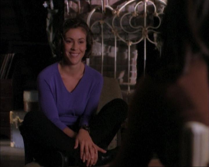 Charmed-Online_dot_net-1x02IveGotYouUnderMySkin1471.jpg Charmed-Online_dot_net-1x02IveGotYouUnderMySkin1471.jpg