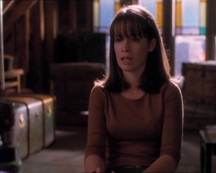 Charmed-Online_dot_net-1x02IveGotYouUnderMySkin1487.jpg Charmed-Online_dot_net-1x02IveGotYouUnderMySkin1487.jpg