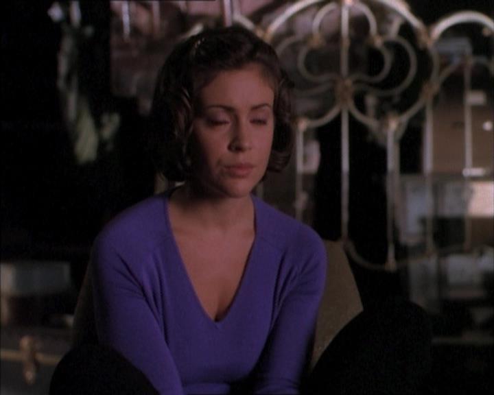 Charmed-Online_dot_net-1x02IveGotYouUnderMySkin1506.jpg Charmed-Online_dot_net-1x02IveGotYouUnderMySkin1506.jpg