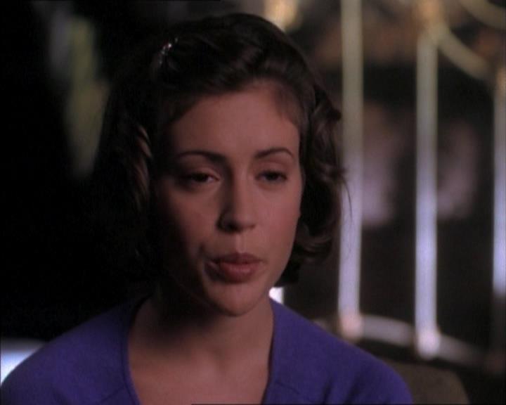 Charmed-Online_dot_net-1x02IveGotYouUnderMySkin1544.jpg Charmed-Online_dot_net-1x02IveGotYouUnderMySkin1544.jpg