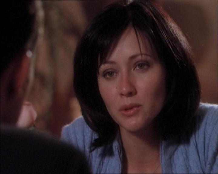 Charmed-Online_dot_net-1x02IveGotYouUnderMySkin1643.jpg Charmed-Online_dot_net-1x02IveGotYouUnderMySkin1643.jpg